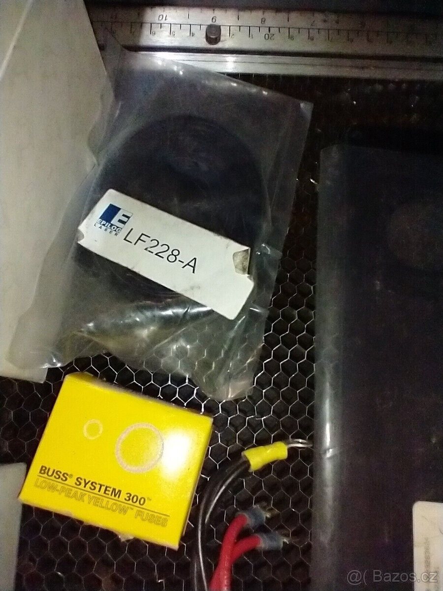 Laserový gravírovací systém Epilog Legend 36EXT-9000, rok vý - 6