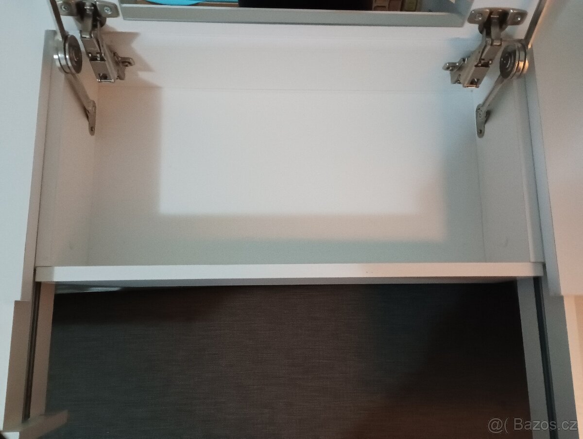 Toaletní stůl s lavicí - 6