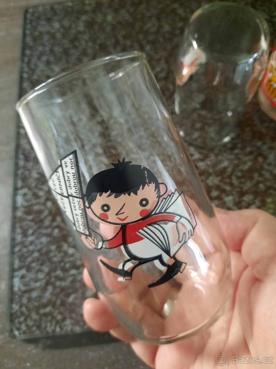 Sklenky coca cola , večerníček ..... - 6