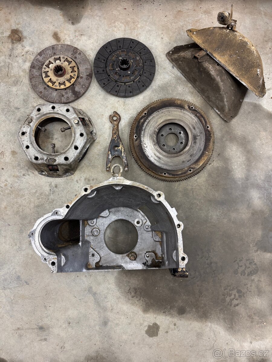 Směs dílů ARO 240 - 6