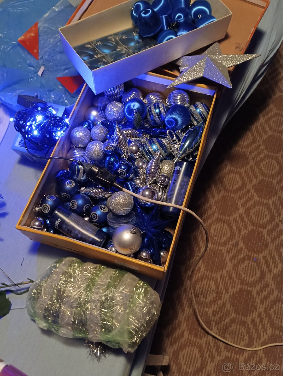 Modré vánoční ozdoby - 6
