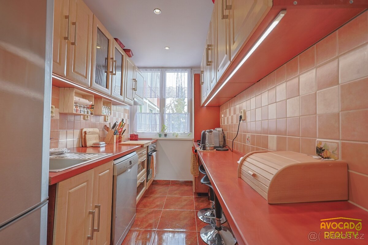 Byt 3+1 s balkónem do klidného vnitrobloku - 6