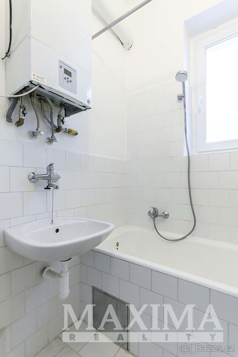 Byt 2+kk o ploše 42 m2 - Praha, Žižkov - 6