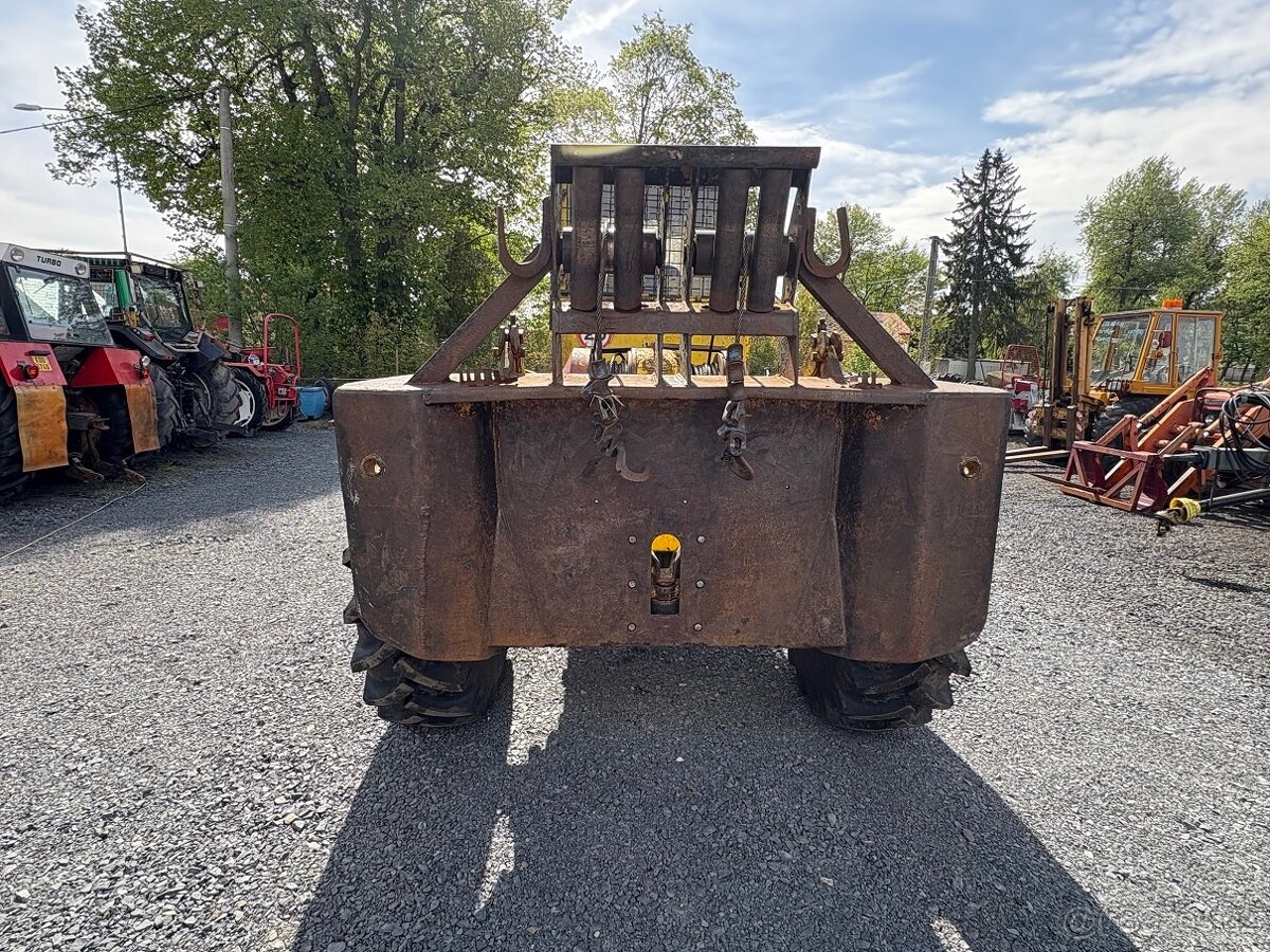 LKT 81 lesní kolový traktor - 6