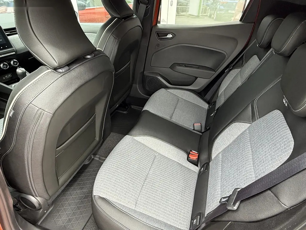 Renault Clio, techno TCe 90 - 6