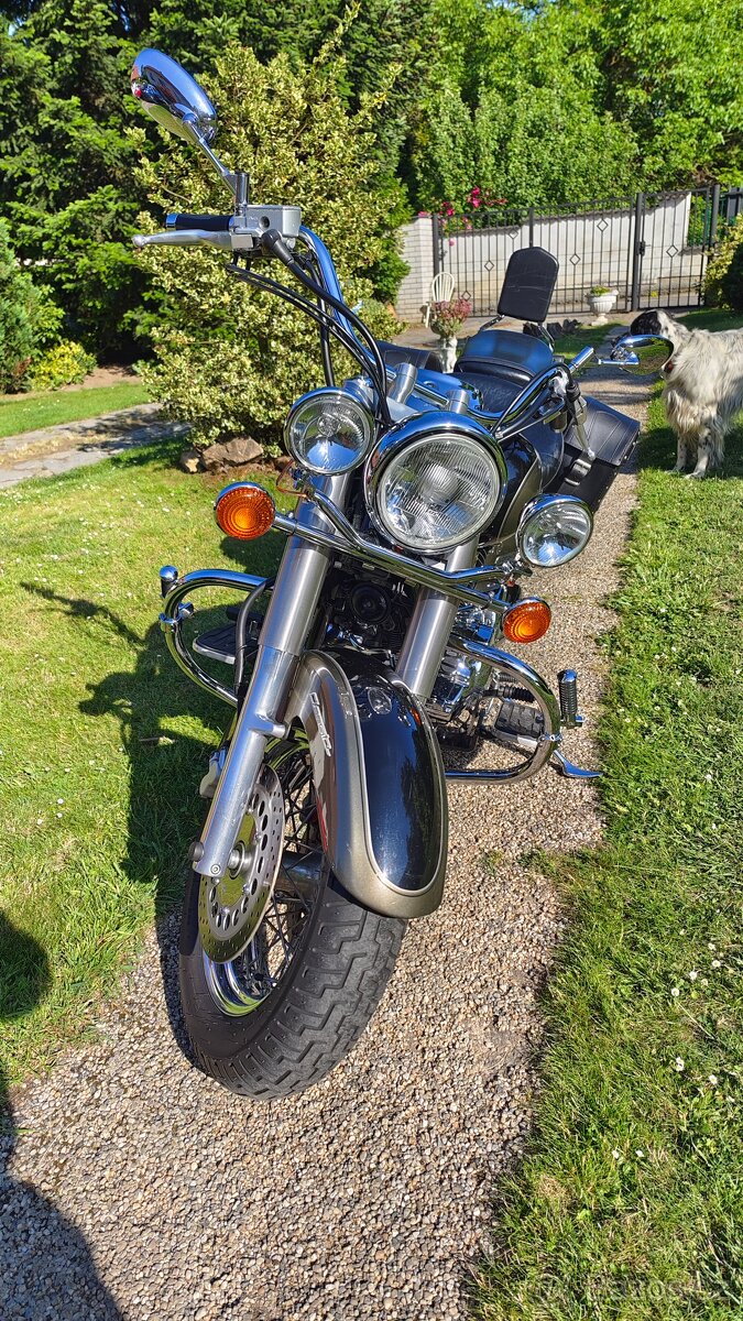 Yamaha XVS 1100A DragStar Classic - 6