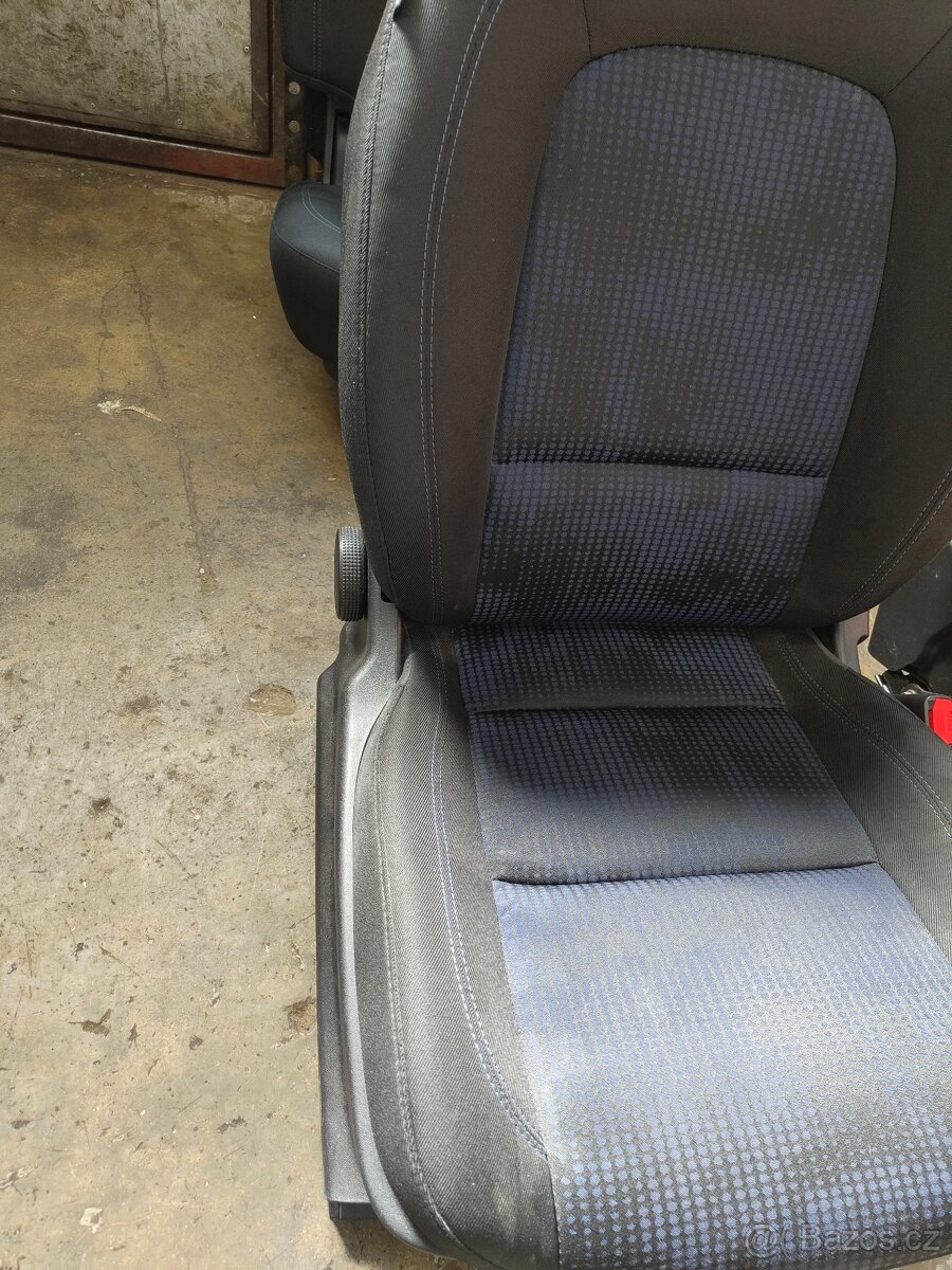 Sedačky Hyundai ix20 - 6