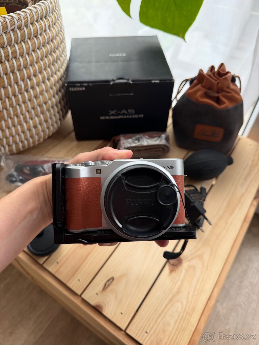 Bezzrcadlovka Fujifilm X-A5 s příslušenstvím - 6