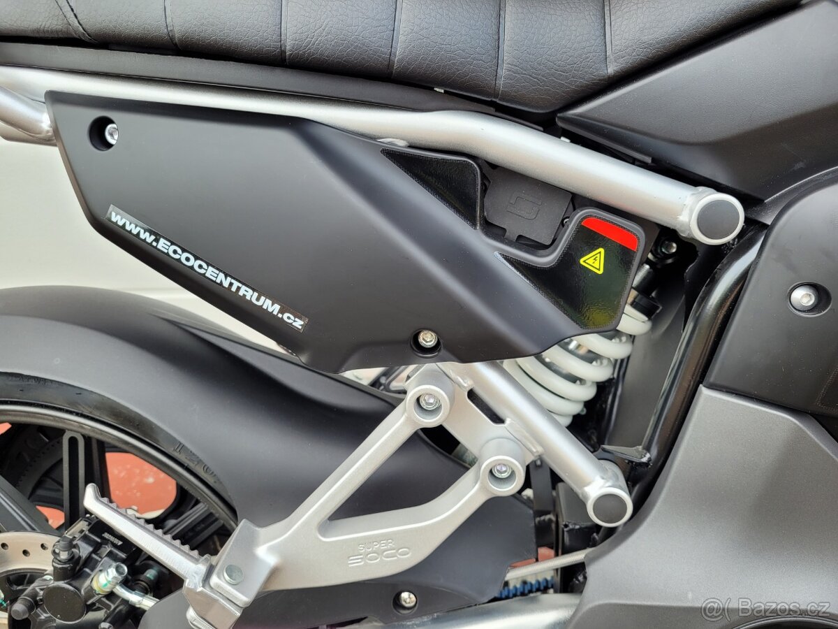 Elektrický motocykl Super Soco TC max - 110 km/h - 6