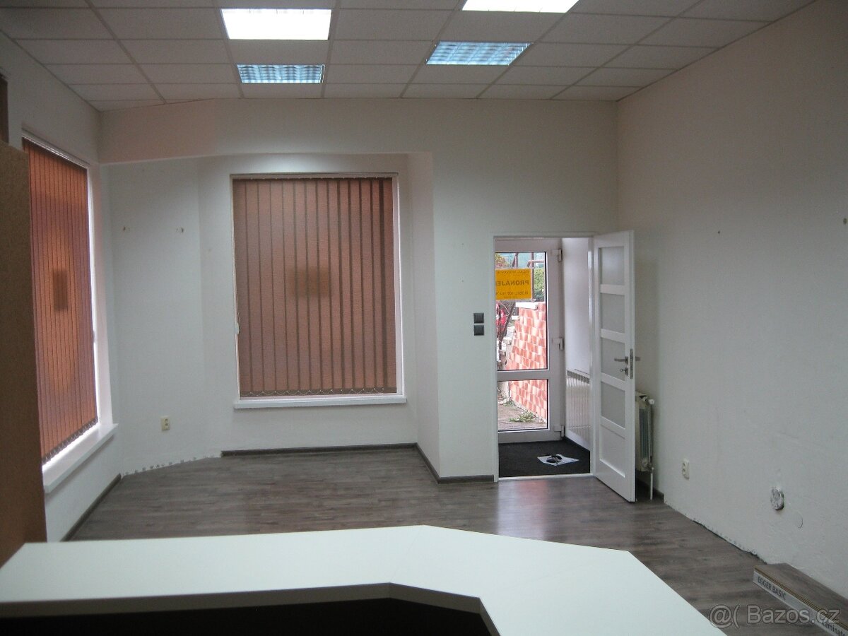 Obchodní prostory k pronájmu, Uh. Hradiště - 6