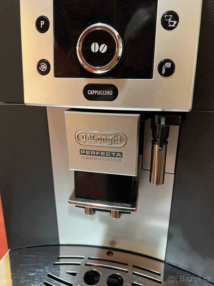 Kávovar De'Longhi ESAM 5500 Perfecta - TOP STAV - 6