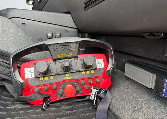 Mercedes-Benz Actros - nosič kontejnerů s hydraulickou rukou - 6