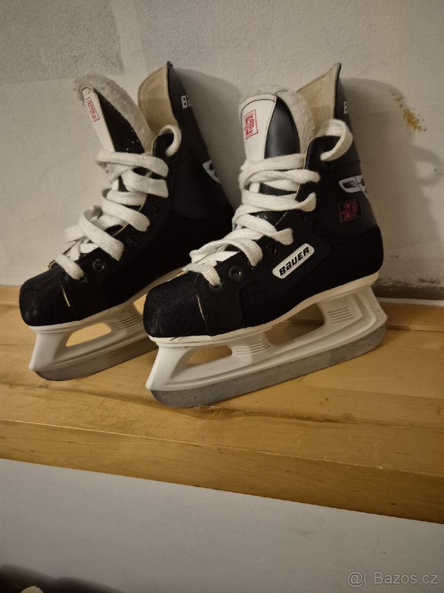 Hokejove Brusle Bauer 32 - 6