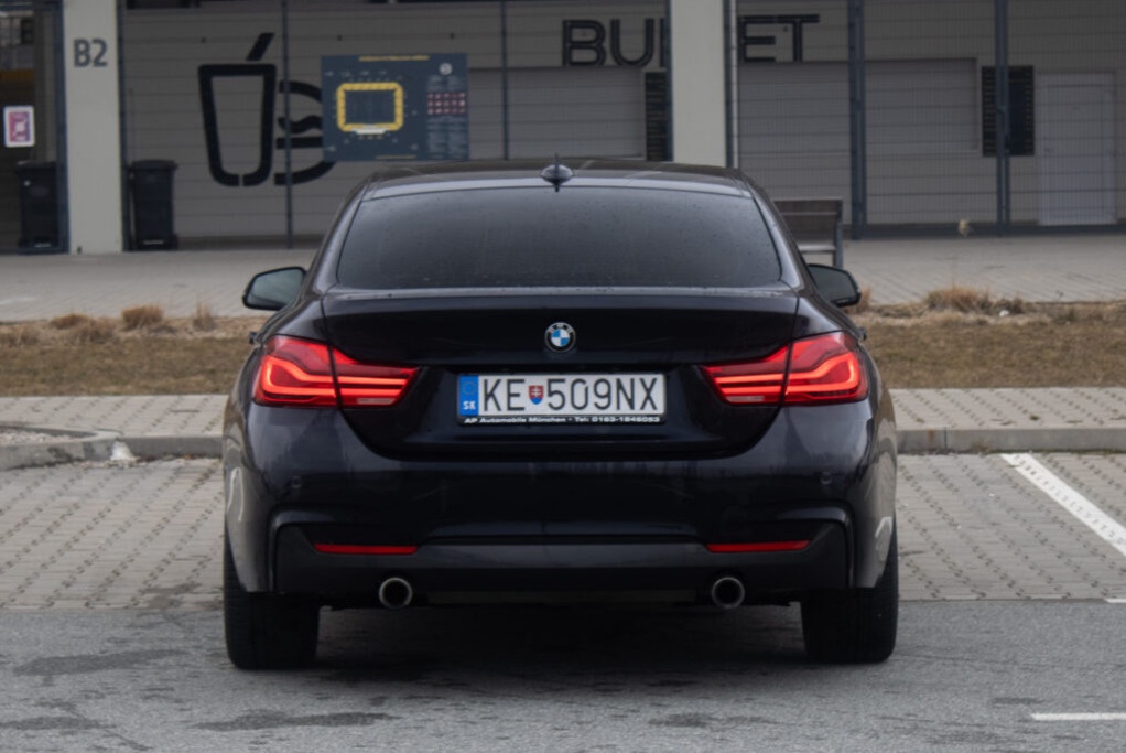 BMW 440i xDrive z roku 2018 - 6