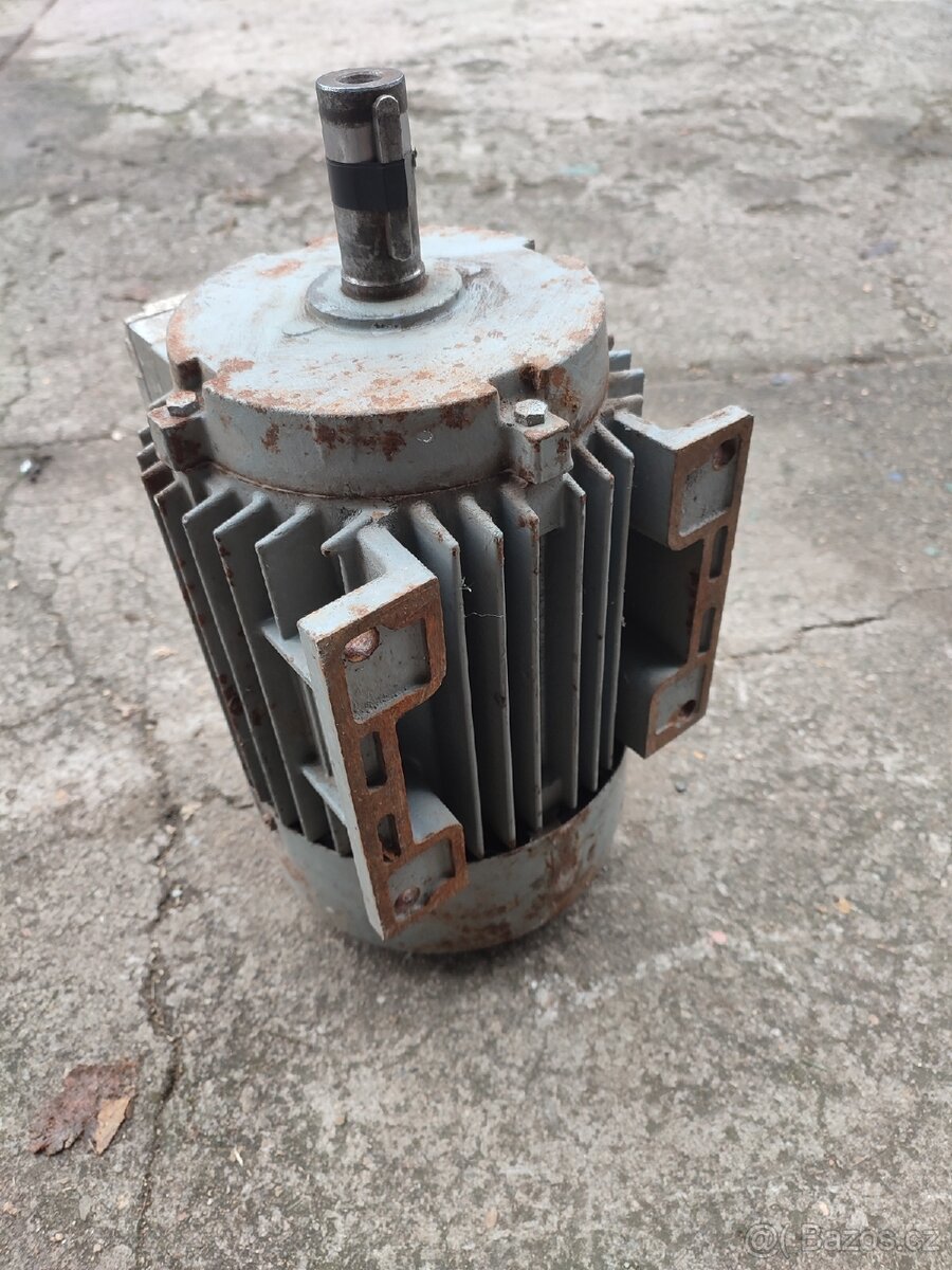 Elektromotor 2.2 kW 1400 ot./min. 4ks - 6