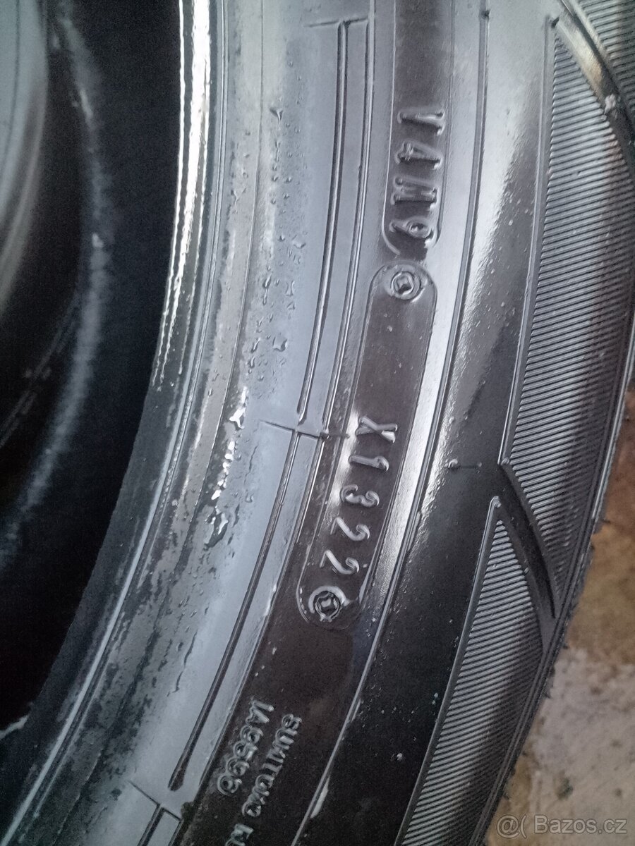 Dunlop 235/55 R20 - 6