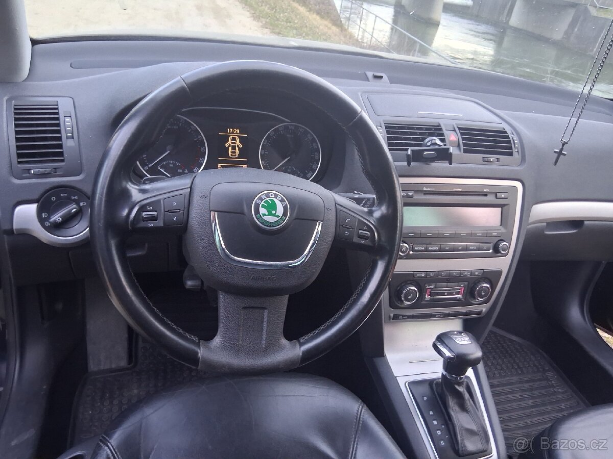 Škoda Octavia 2 automat kůže - 6