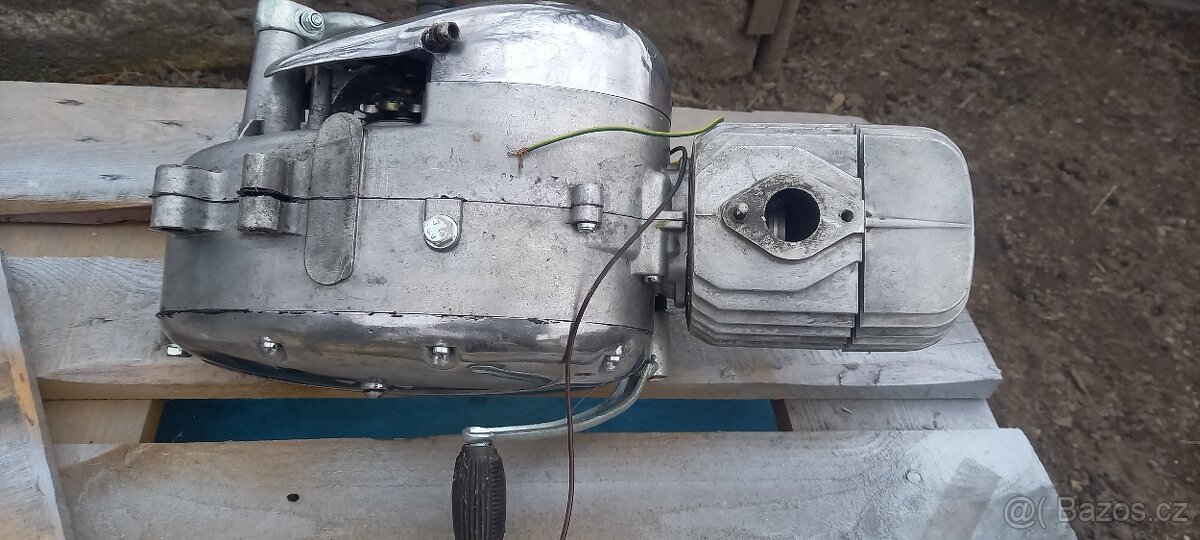 Motor Jawa Pionýr 05 - 6