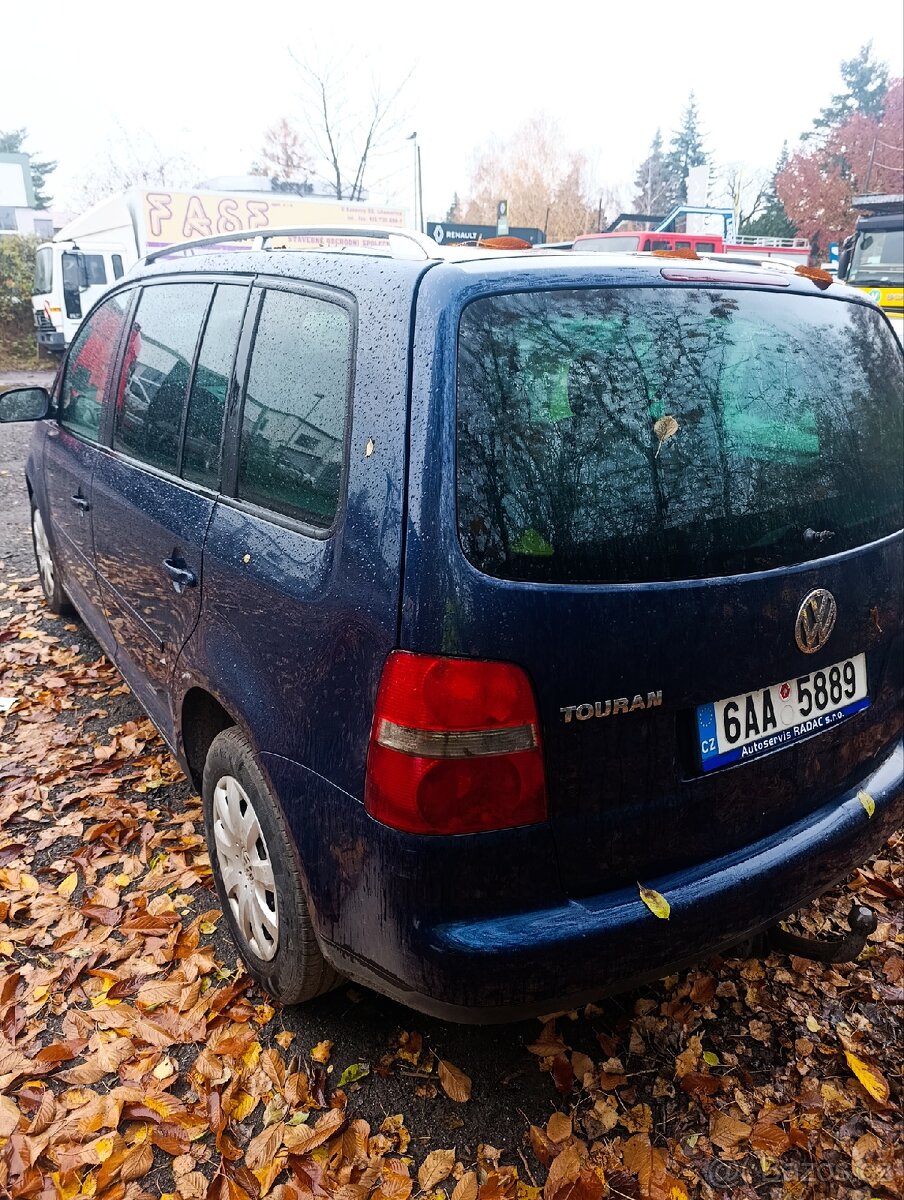 Touran 2.0 azv 100kw ND - 6