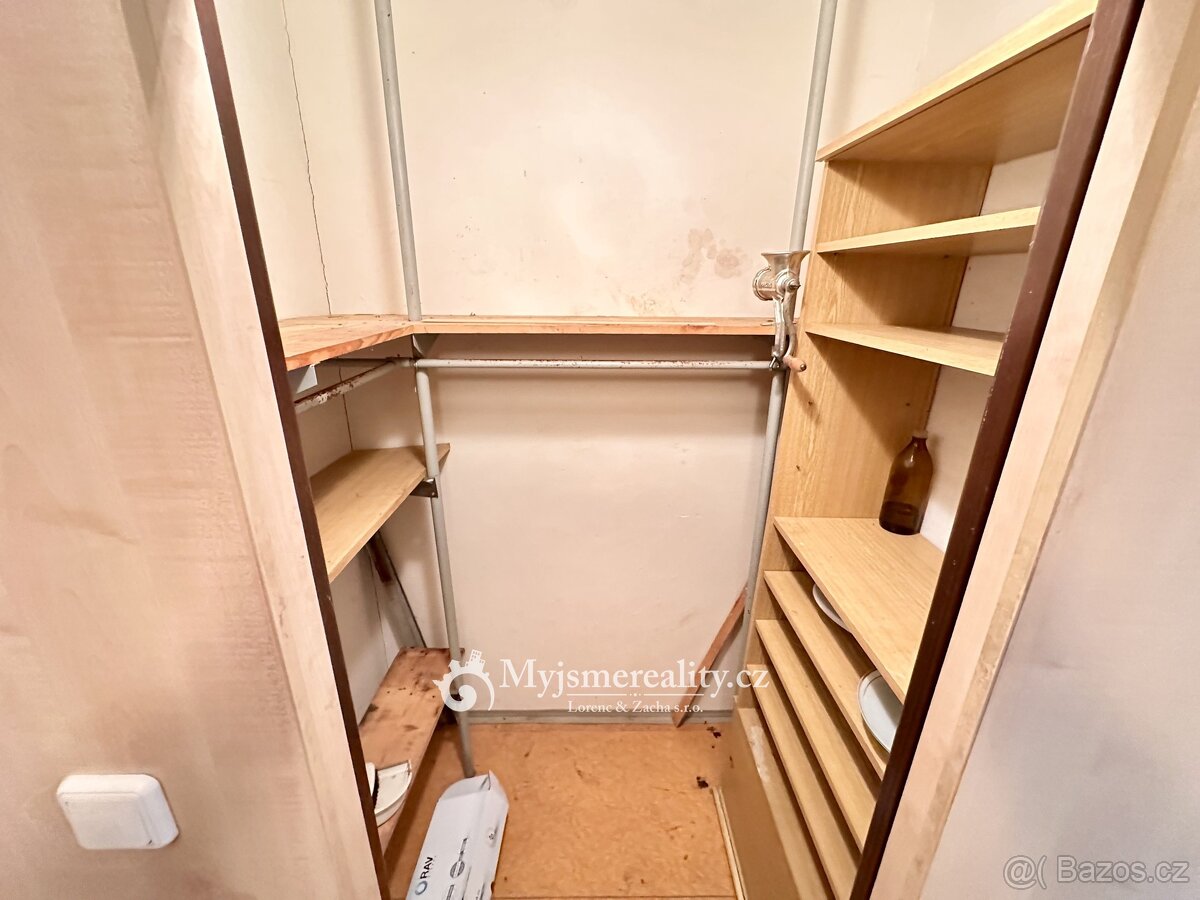 Pronájem bytu 3+1 75 m² včetně balkonu a sklepní kóje, Znojm - 6