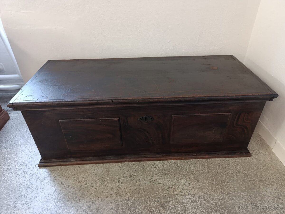 Starožitná truhla, masív, Nábytek Spříběhem - 6