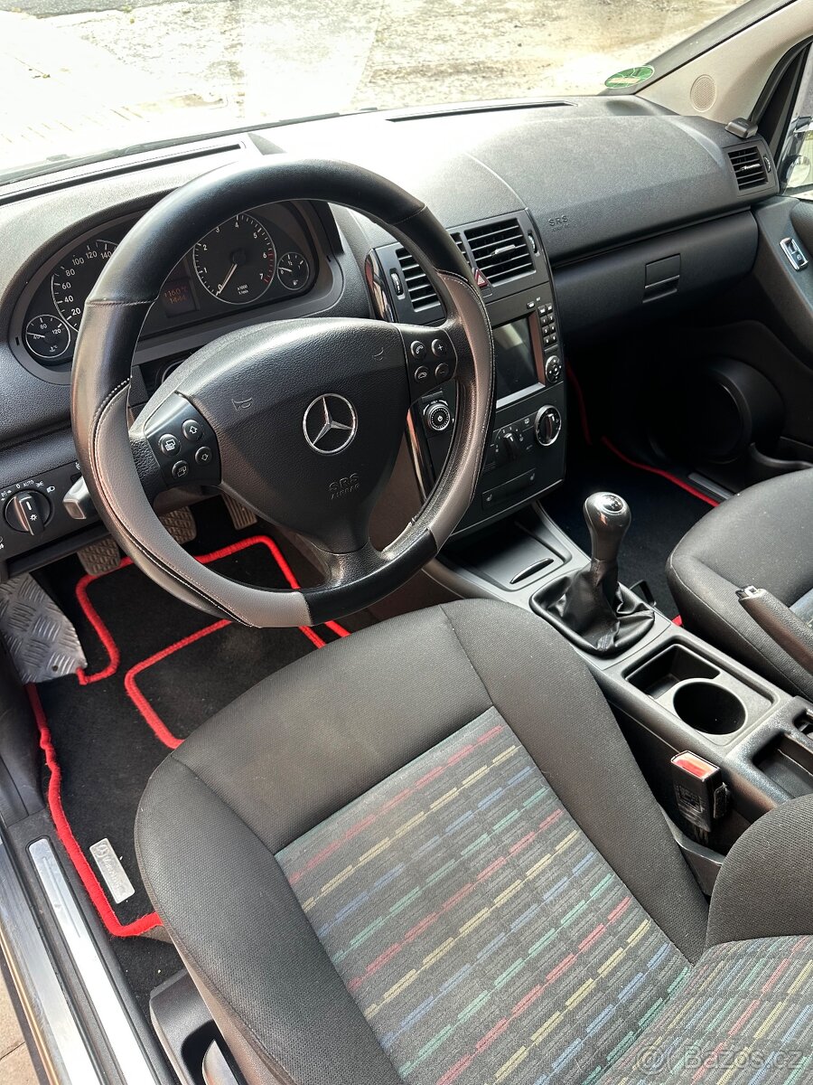 Mercedes Benz A150i - 6