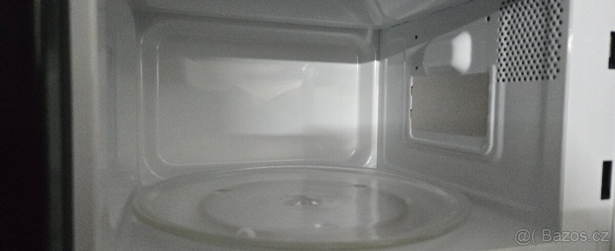 Mikrovlnka a vysavač - 6