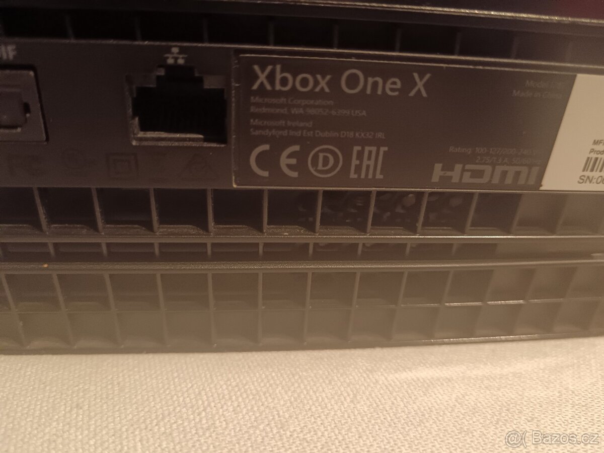Microsoft Xbox One X 1 TB+ Hra na CD - 6