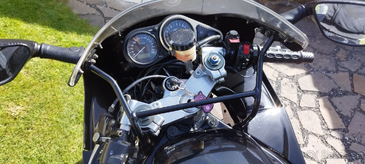 Prodam Kawasaki zx9r - 6