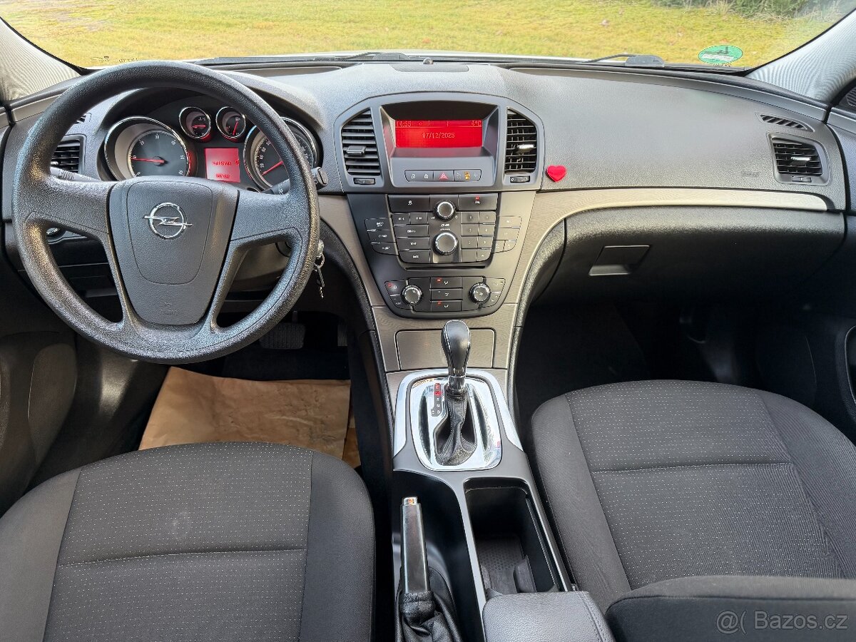 Opel Insignia, rv 09.2010, 145824 km - 6