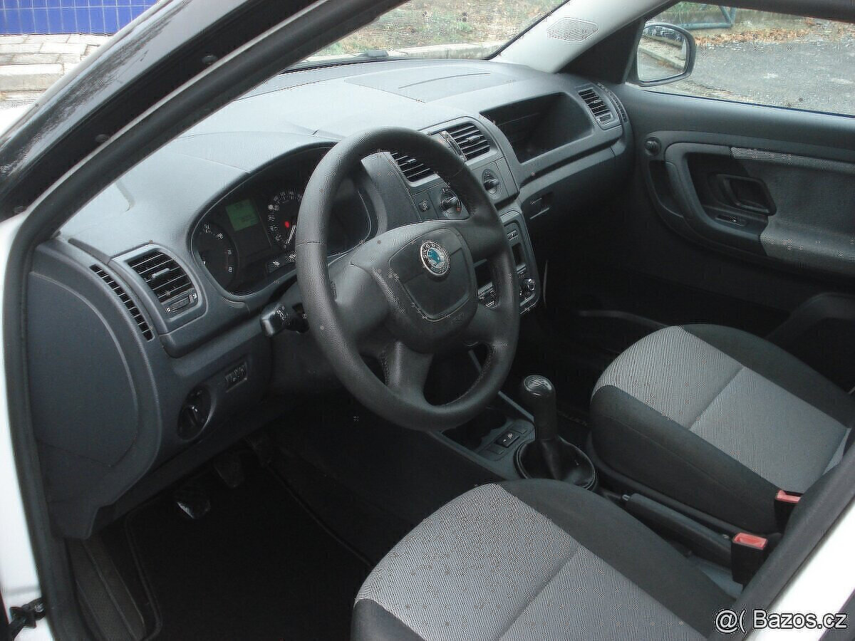 Škoda Roomster 1.2 i 1. Majitel - 6