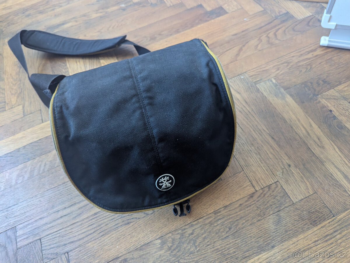 Nikon D90 + 2 objektivy + příslušenství - 6