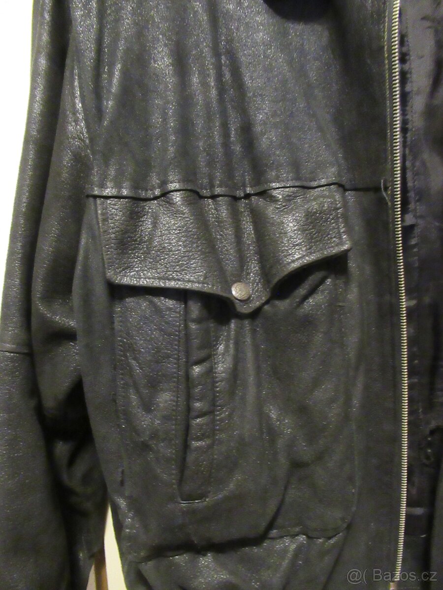 Kožená bunda pro tvrďáka - 6