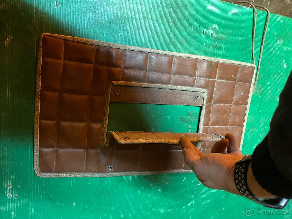 dečka, kryt chladiče škoda neznám typ - 6