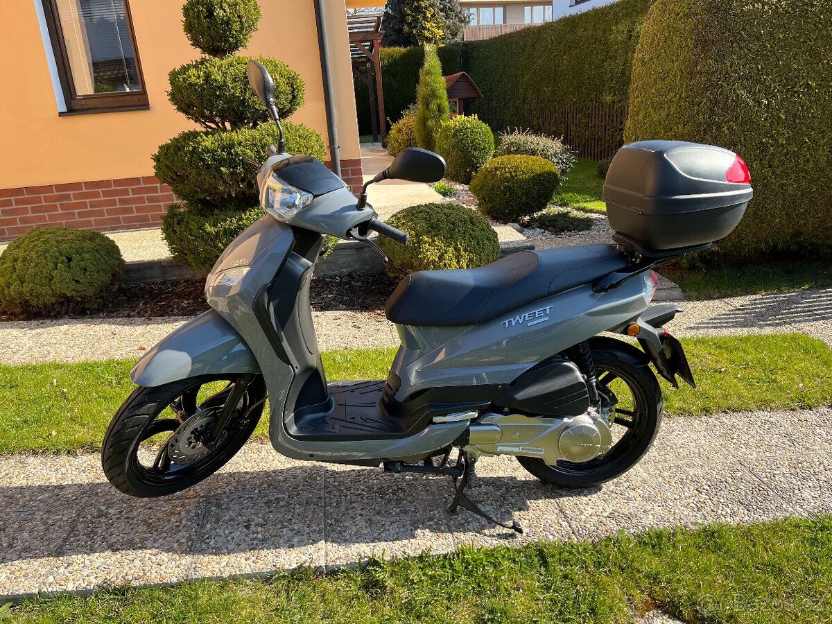 Peugeot Tweet 125 - 6