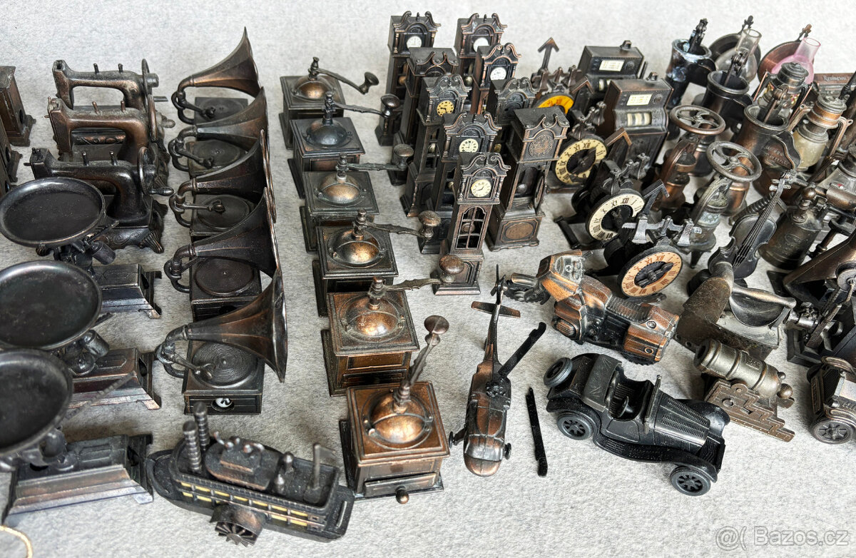 Sbírka kovových ořezávátek - 77 kusů - 6