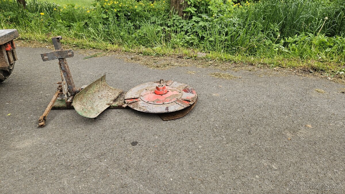 Malotraktor s rotavátorem - 6