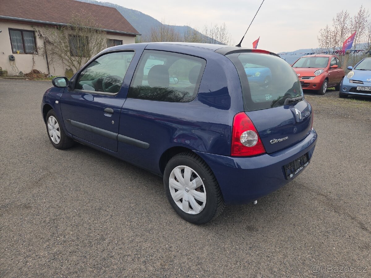 Renault Clio 1.2i - 6
