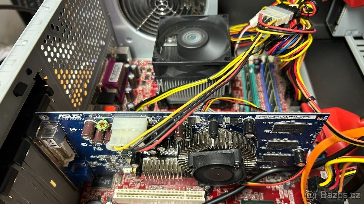 Historické Pentium 4@3.0GHz HT, 2GB RAM, 2x rychlé HDD - 6