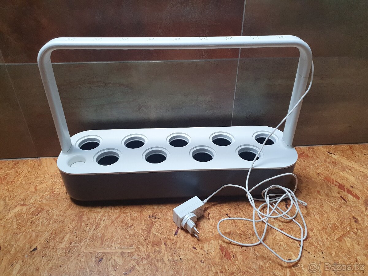 Click and Grow Smart Garden 9 - 6