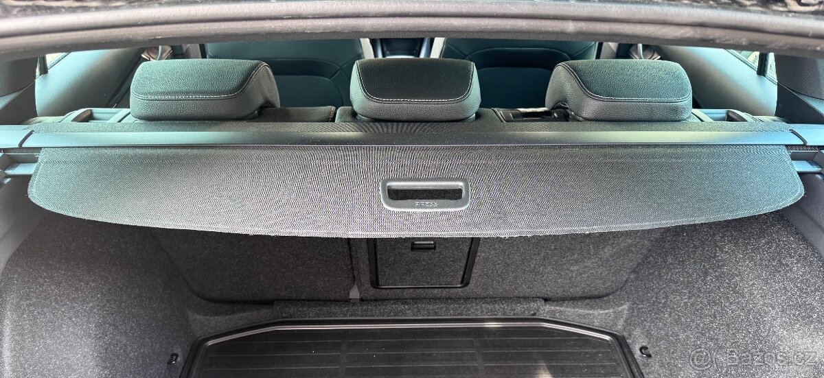 Výsuvná roleta do kufru Škoda Octavia IV - 6