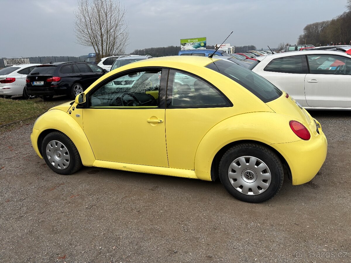 VOLKSWAGEN New Beetle 2.0i 1999 - 6