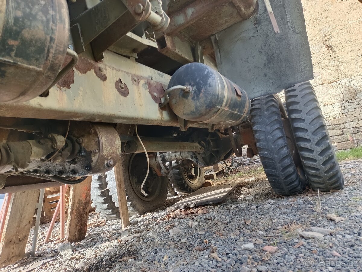 PRAGA V3S S1 dumper, rychlosklápěč 2ks - 6