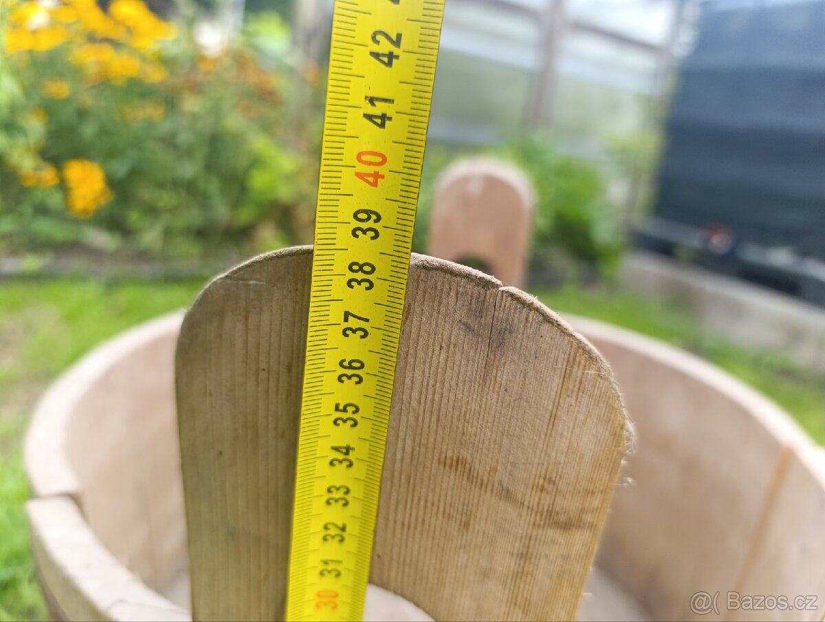 Dřevěný květináč - 6