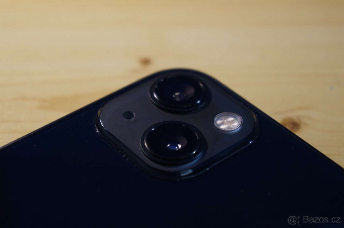 iPhone 13 – zamknutý iCloud, prakslý display - 6