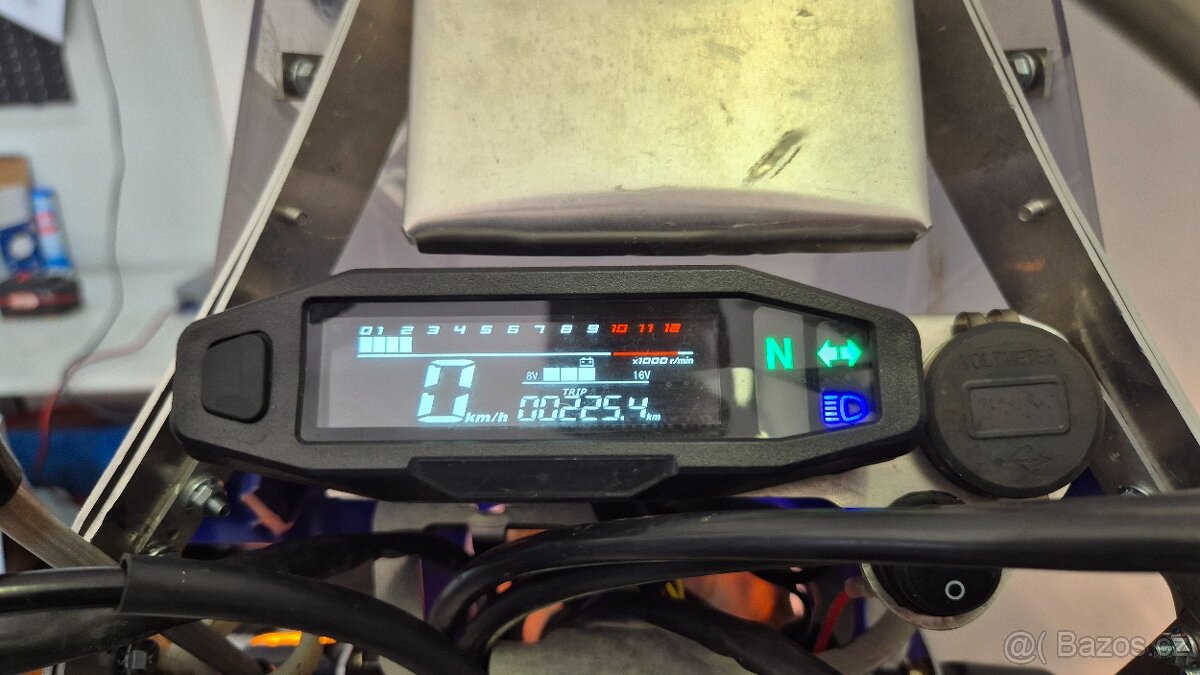 Yamaha TT600RE - 6