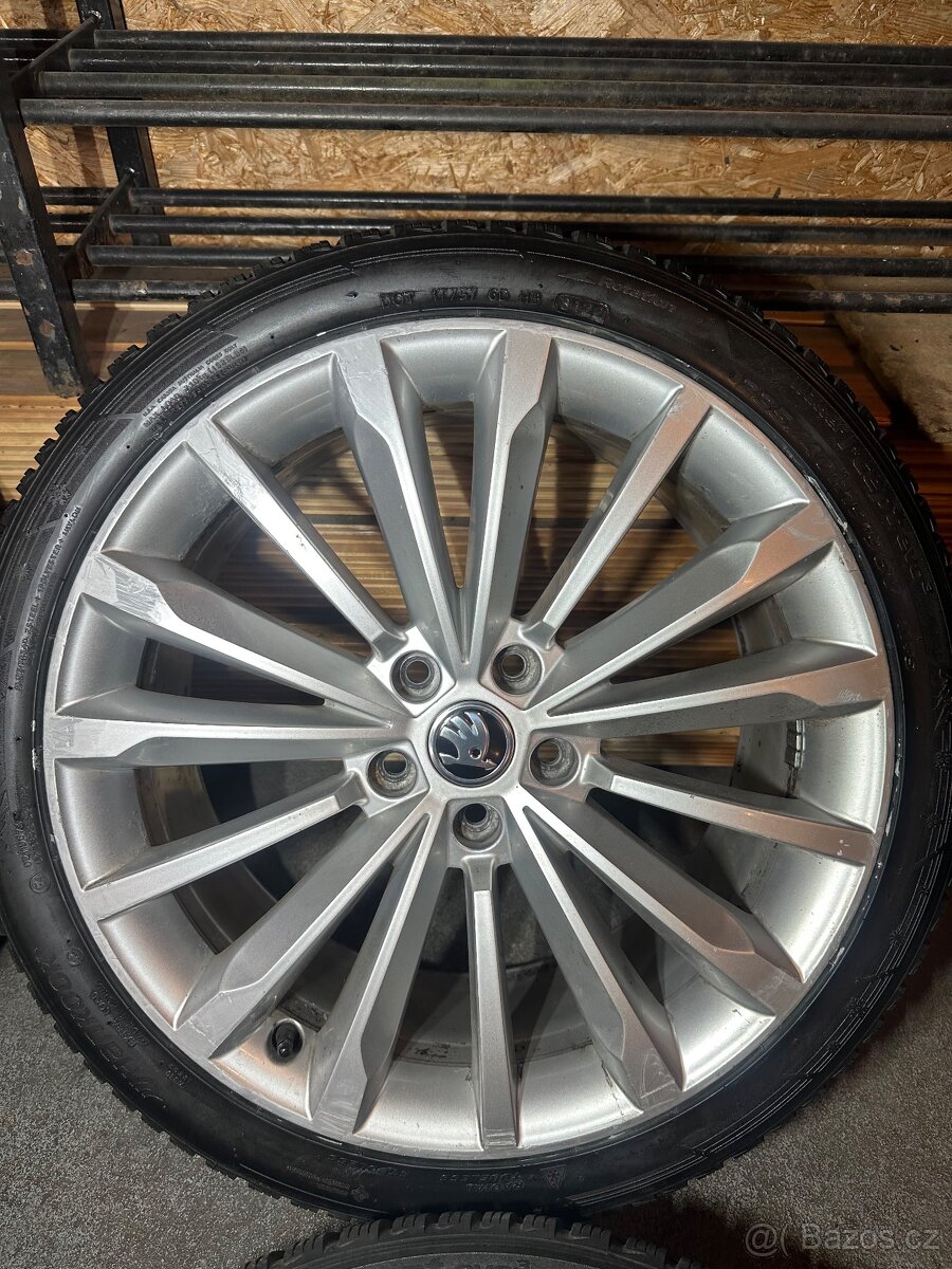 ALU Kola ŠKODA 5x112 R19 TRINIT Zánovní Zimní Pneu 235/40/19 - 6
