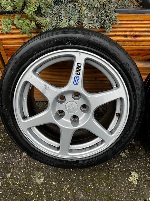 Kola Enkei 17″ - 6