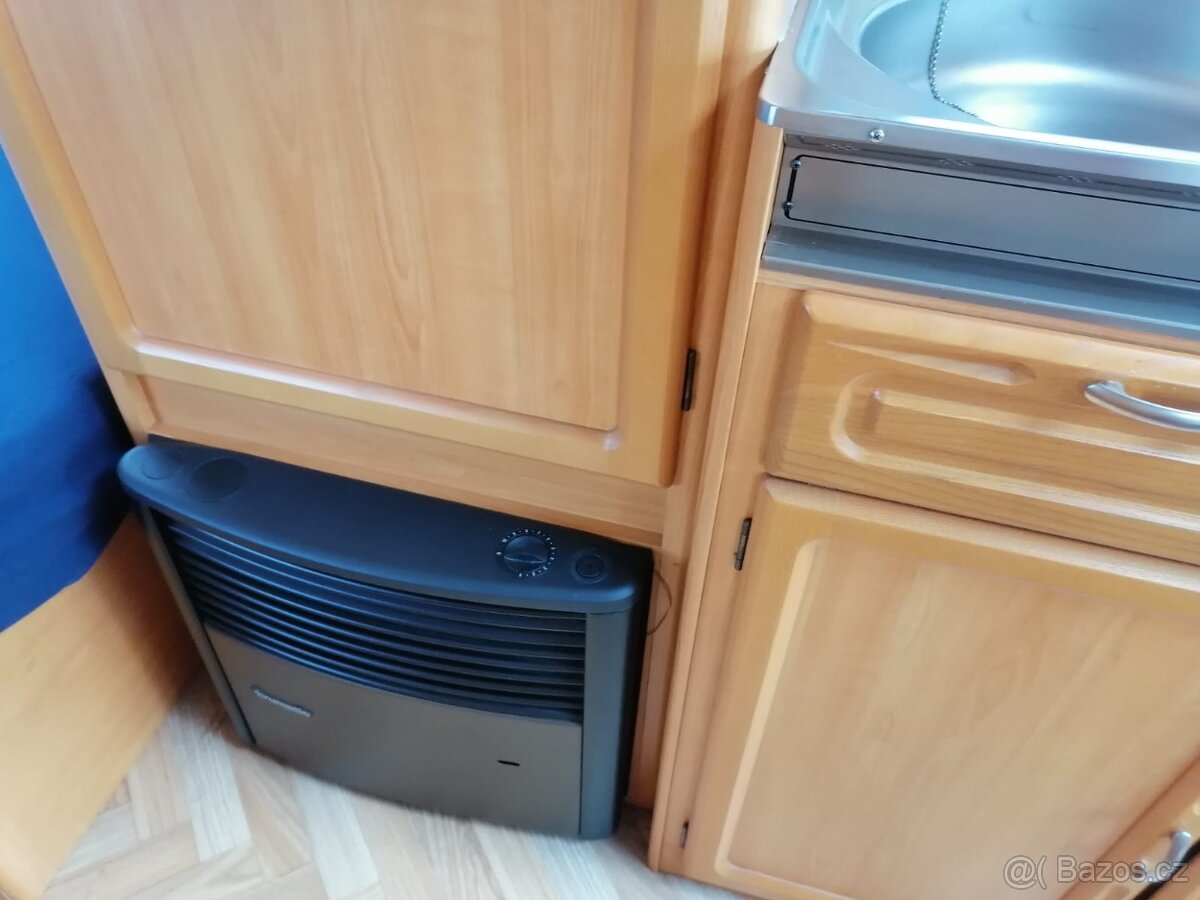 Karavan LMC, Kuhyňka, Koupelna, Bojler, Topení - 6