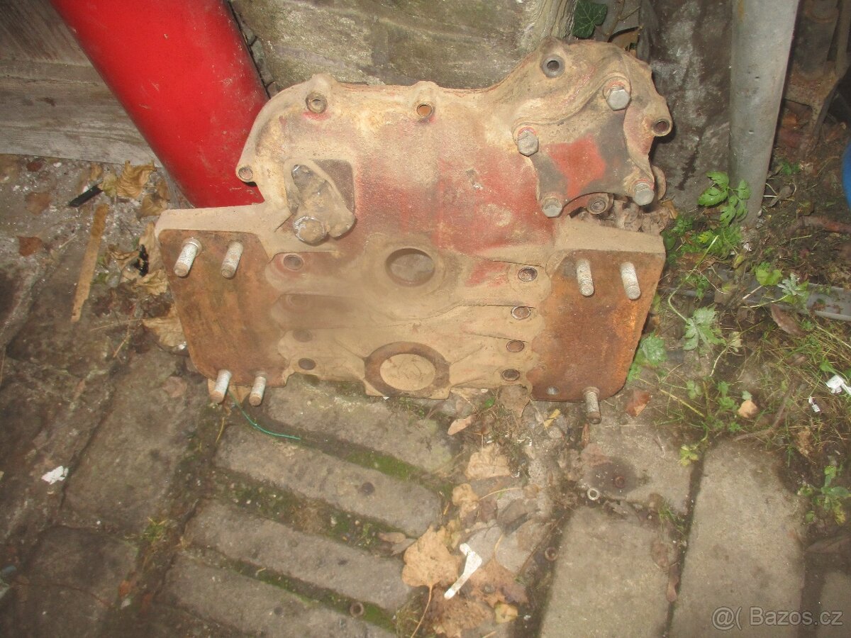 těžká prsa a další díly motoru Zetor 6901 - 6